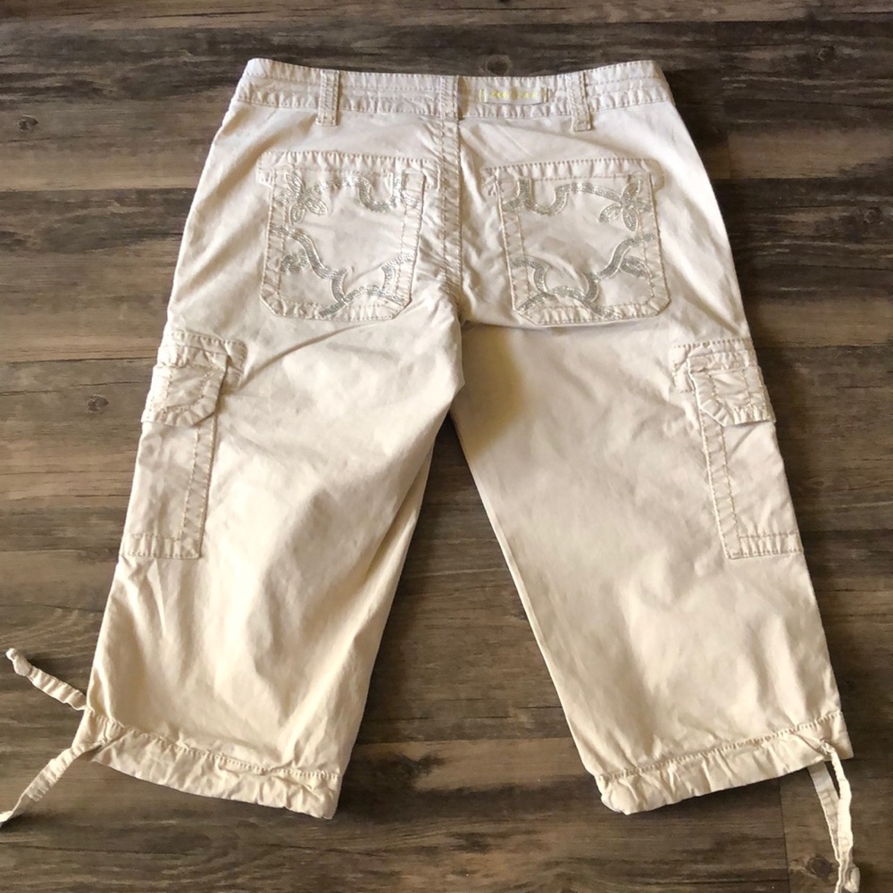 ZCo Khaki Cargo Capris size 5 - Picture 6 of 7